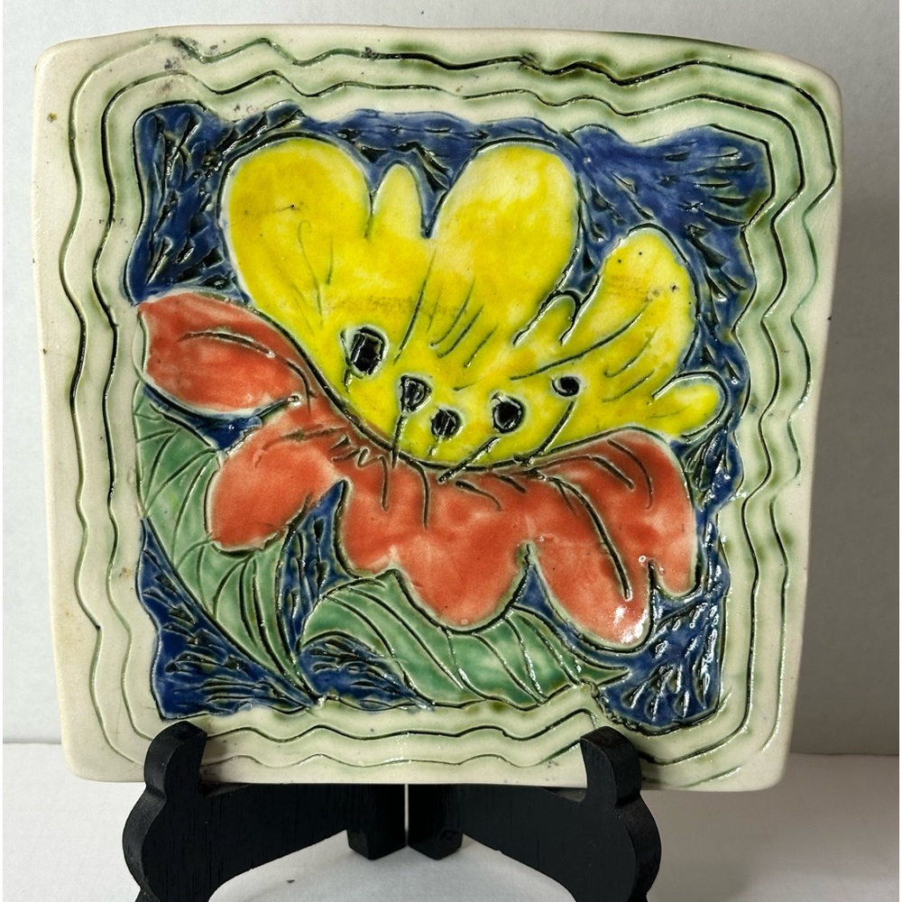 New Zealand Hand Made Floral Pottery Square Dish Signed 6 1/4 inches
